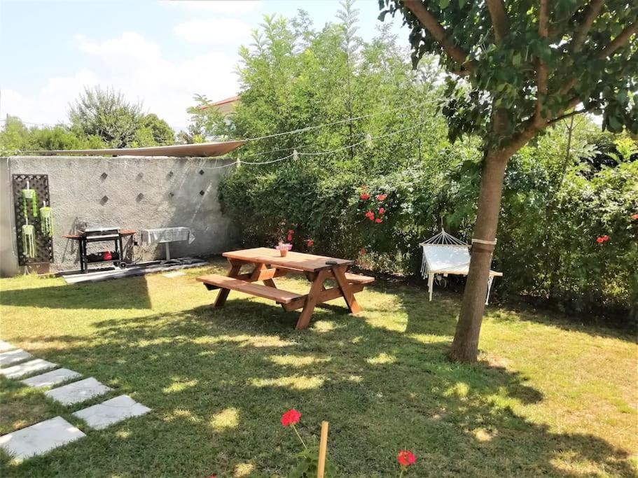 ChrysiDeppy'S House Κοντά Στα Λουτρά Πόζαρアパートメント エクステリア 写真